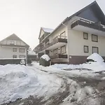 Welcome In - Ferienwohnung 48-K, 100 M Von Der Skipiste Entfernt, Mit Skiraum Und Balkon Winterberg